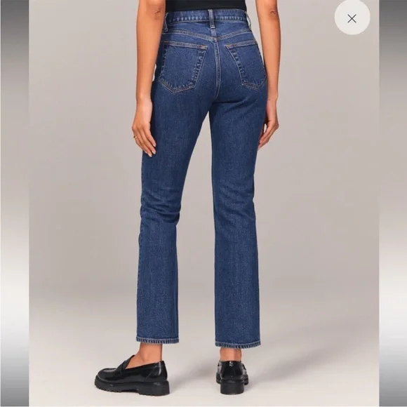 Abercrombie & Fitch Women's High Rise Jeans - Dark Blue - Picture 4 of 16